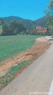 V naselju Loke napeljevanje kabelske kanalizacije za postavitev javne razsvetljave   (1)